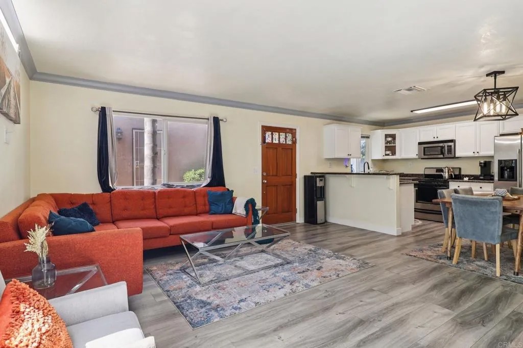 8980 Lamar St #6