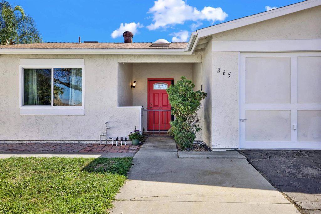 Photo of 265 Securidad St, Oceanside, CA 92057 (MLS # 260002252)