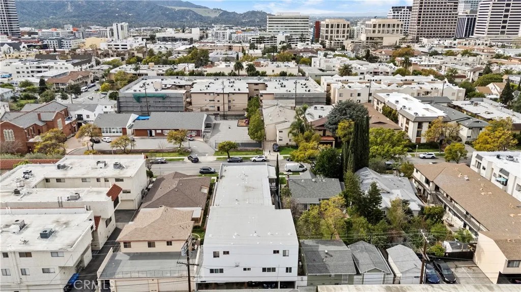 322 N Isabel