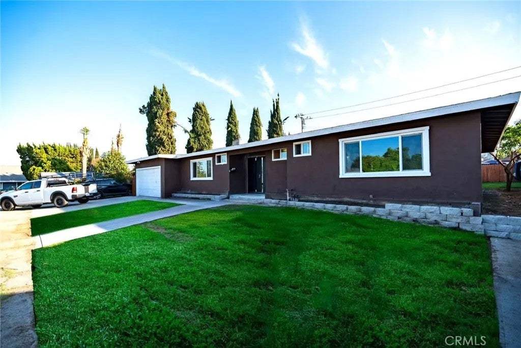 Photo of 1418 9th AVE, Hacienda Heights, CA 91745 (MLS # OC26230483)