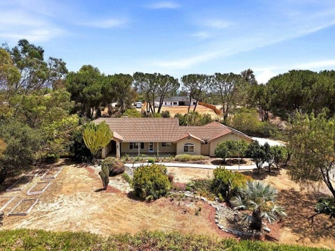 Photo of 1534 Linda Street, Fallbrook, CA 92028 (MLS # NDP2604968)
