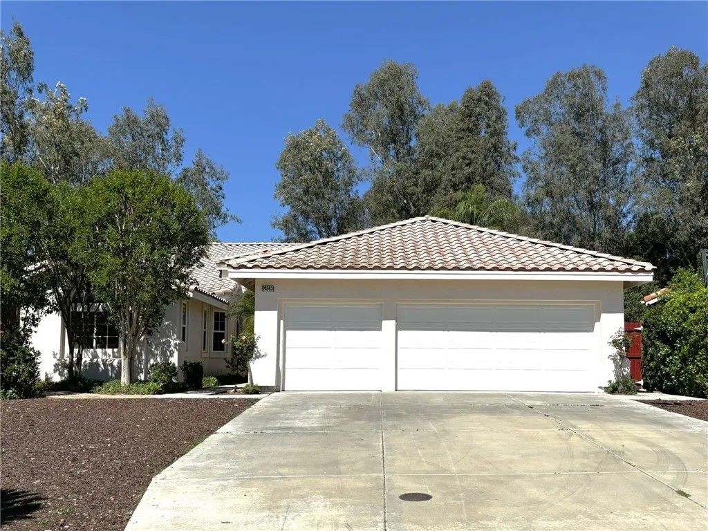 Photo of 24563 Calle Perla, Murrieta, CA 92562 (MLS # IG26076083)