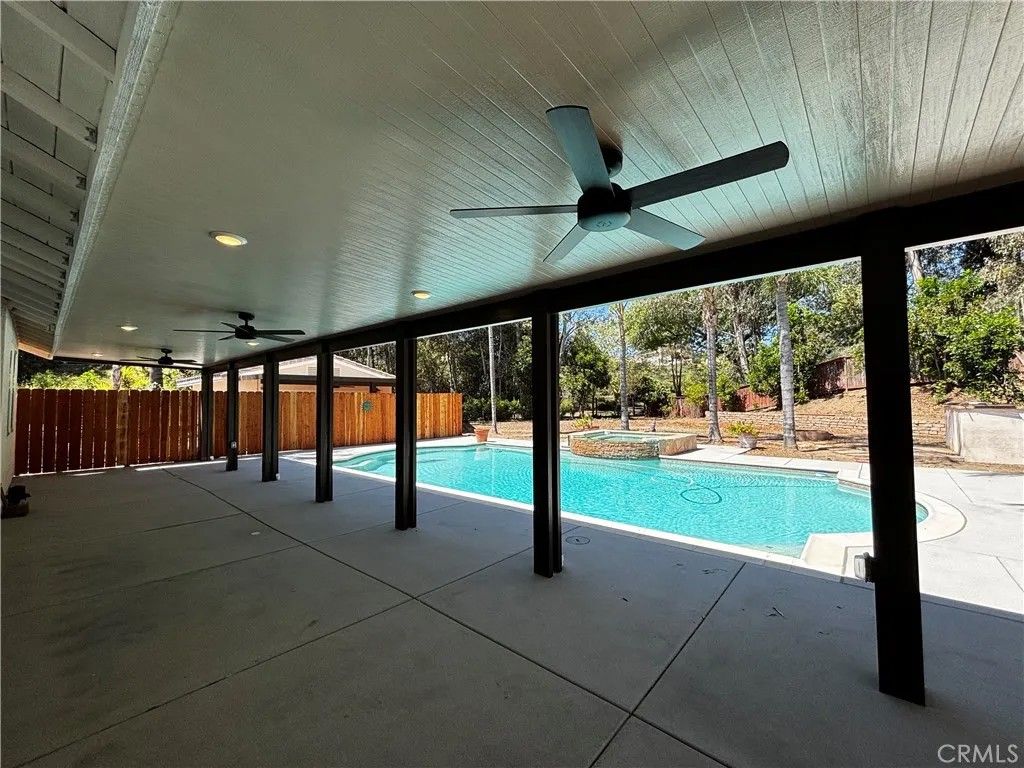 Photo of 24563 Calle Perla, Murrieta, CA 92562 (MLS # IG26076083)