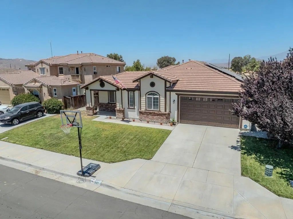 Photo of 2127 Roanoke Street, San Jacinto, CA 92582 (MLS # PTP2504624)
