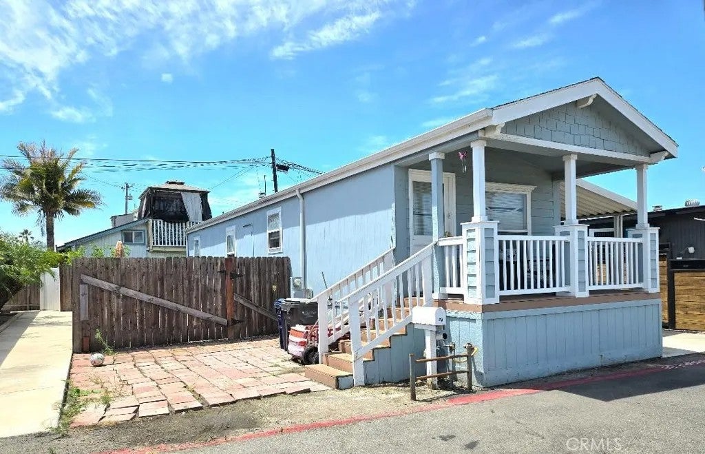 Photo of 21752 Pacific Coast Hwy #7A, Huntington Beach, CA 92646 (MLS # OC26092121)