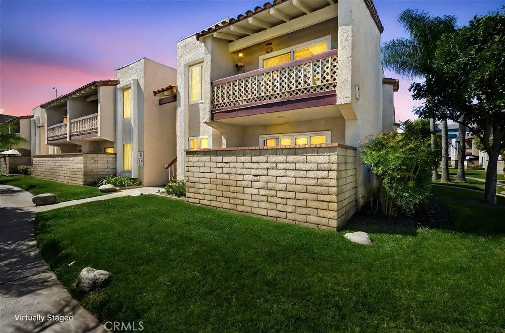 Photo of 700 W La Veta Ave #C7, Orange, CA 92868 (MLS # DW26063142)