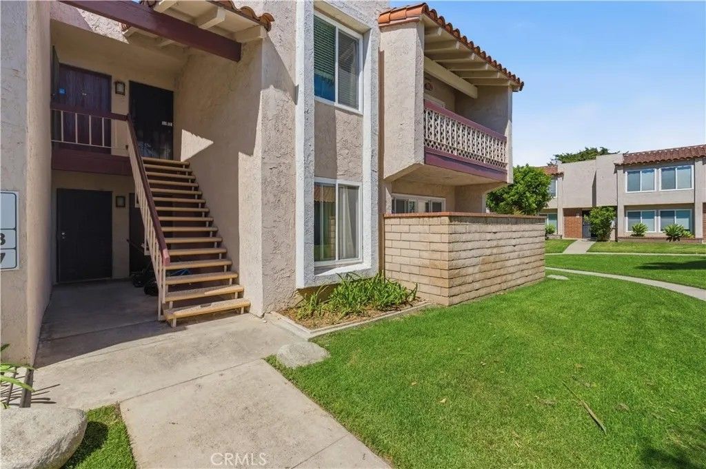 Photo of 700 W La Veta Ave #C7, Orange, CA 92868 (MLS # DW26063142)