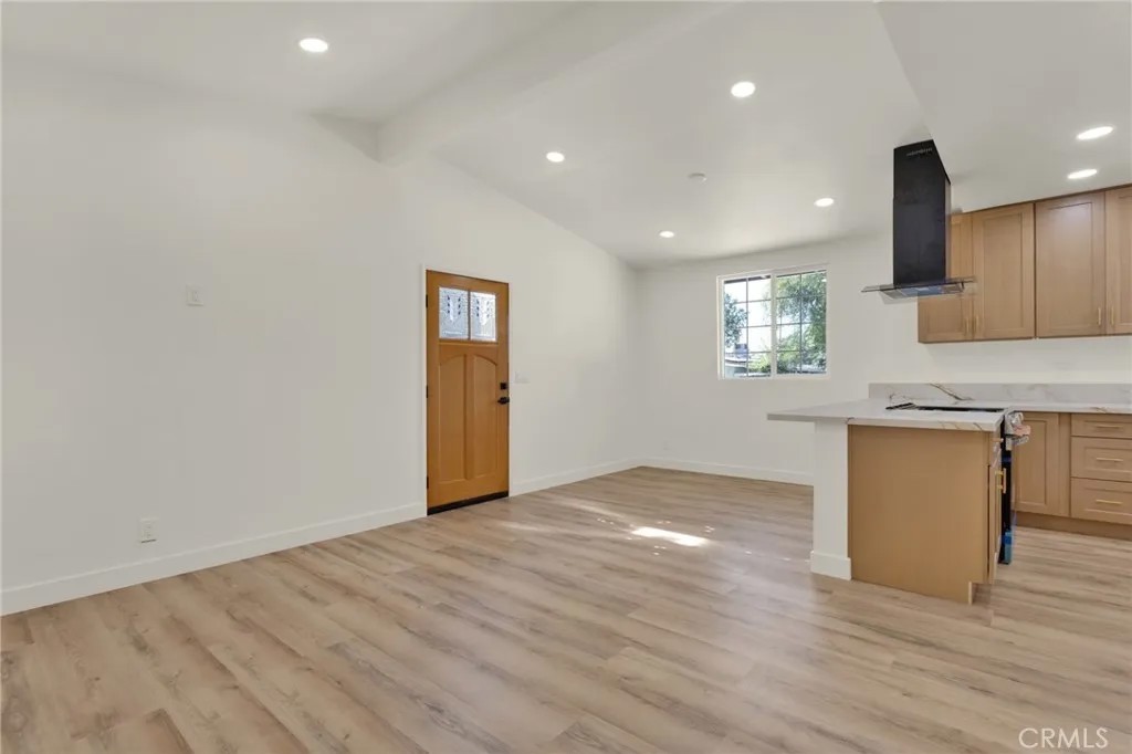 2218 Broadway