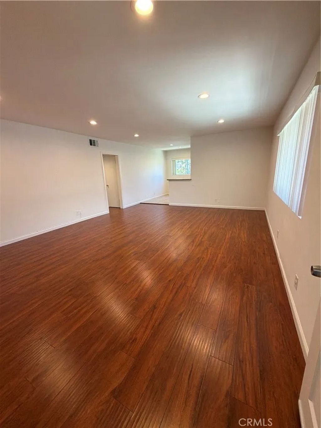 Photo of 118 N Everett St #4, Glendale, CA 91206 (MLS # BB26086362)