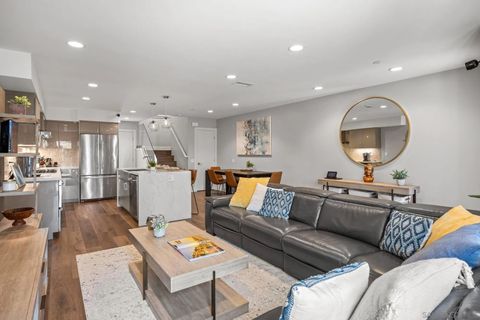 Tiny photo for 3030 Jarvis St #2, San Diego, CA 92106 (MLS # 250042697)