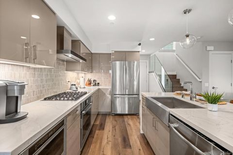 Tiny photo for 3030 Jarvis St #2, San Diego, CA 92106 (MLS # 250042697)