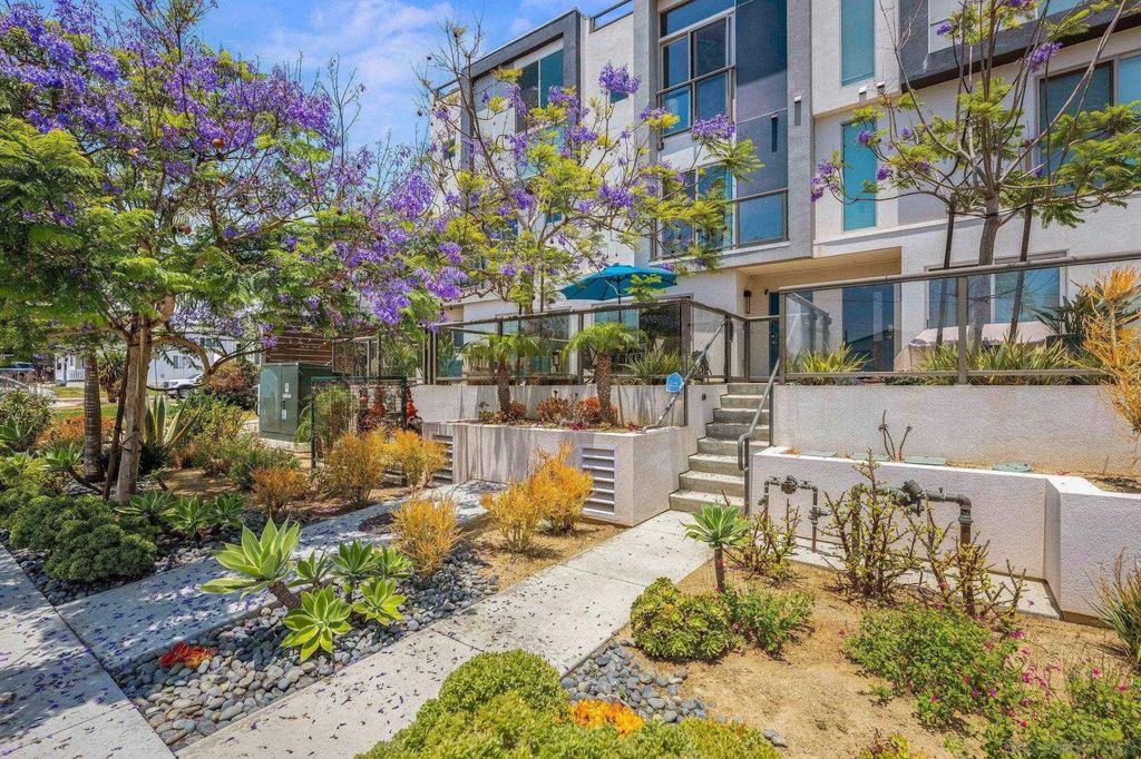 Photo of 3030 Jarvis St #2, San Diego, CA 92106 (MLS # 250042697)