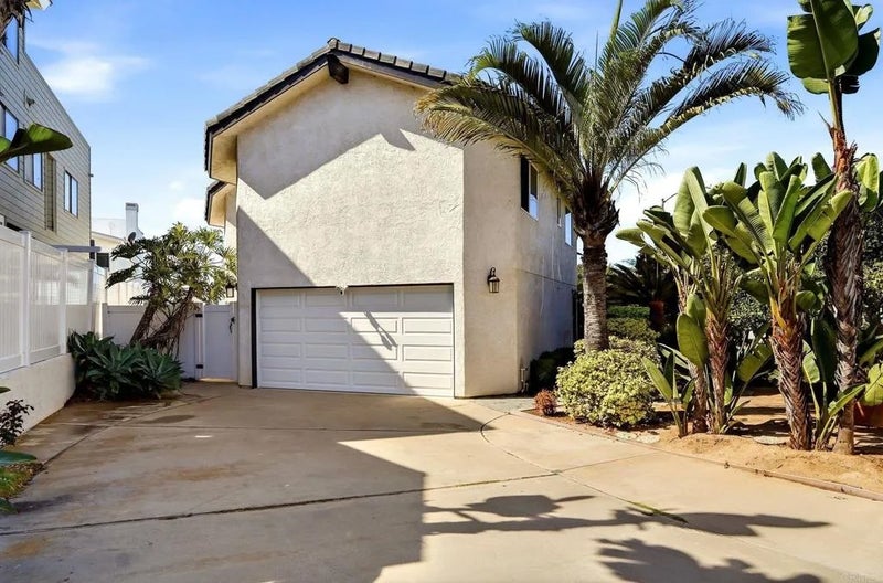 2438 Ocean Street