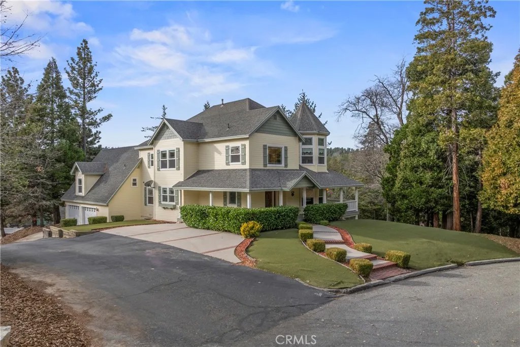 27601 Cedarwood Drive