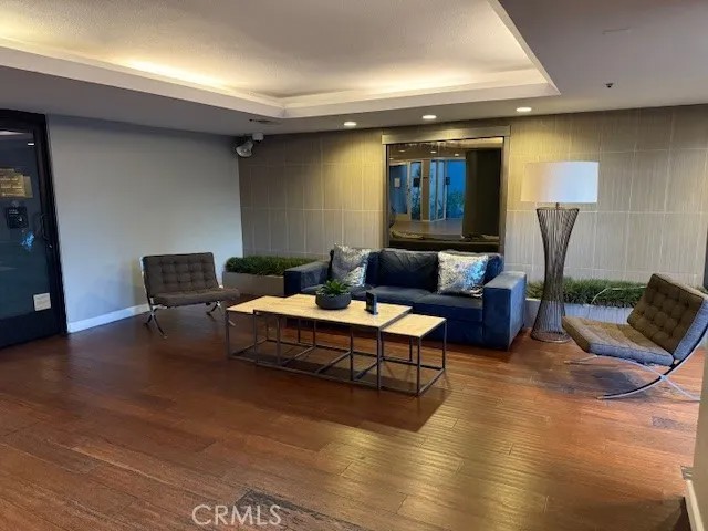 345 S Alexandria 107