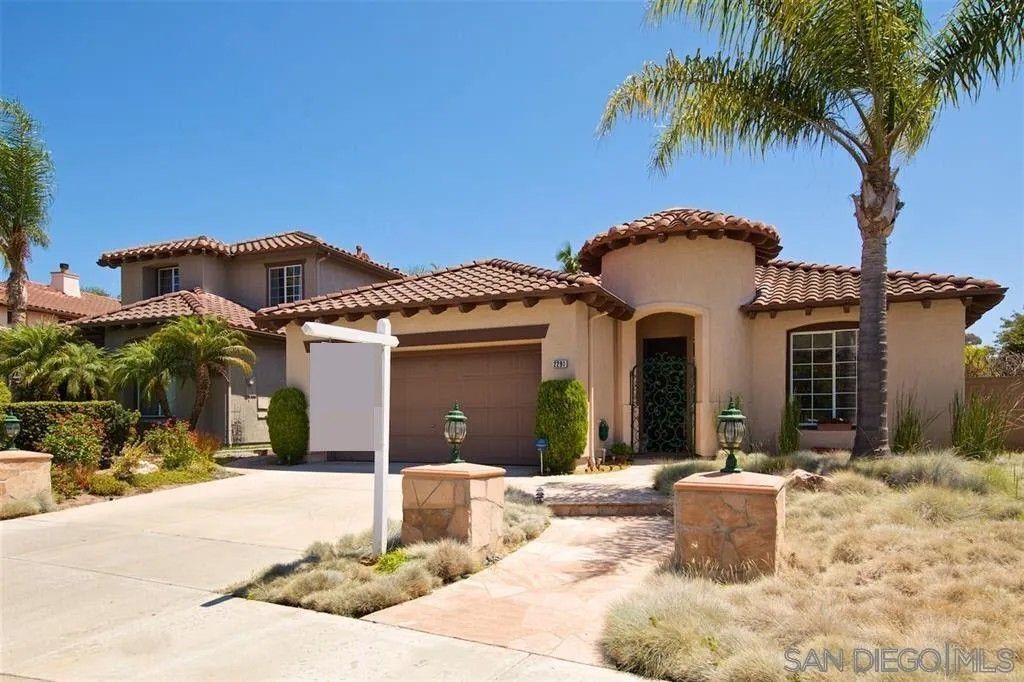 Photo of 2291 Paseo Saucedal, Carlsbad, CA 92009 (MLS # 260010666)