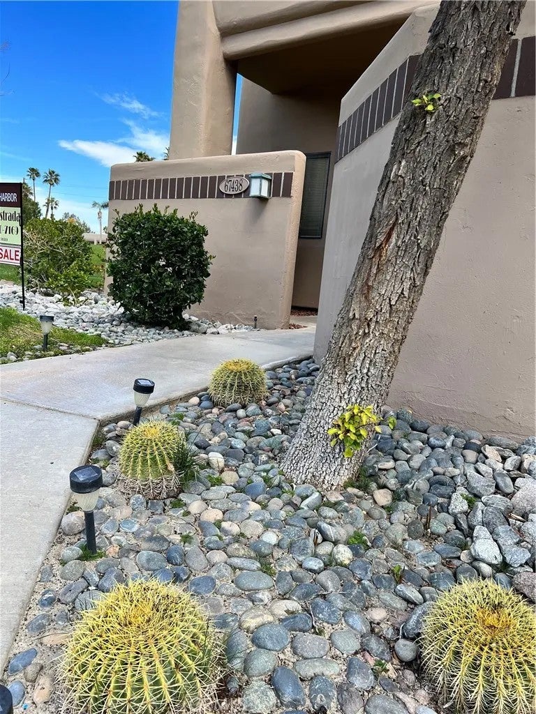 67438 Toltec Court
