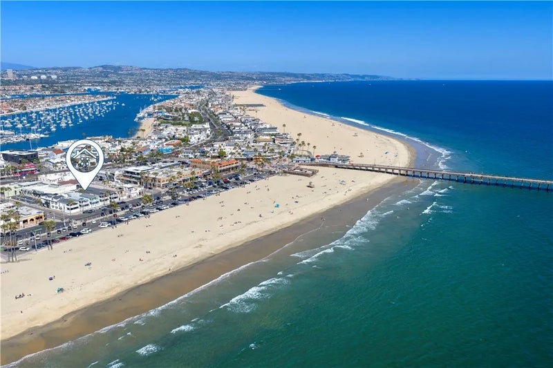 2212 W Oceanfront