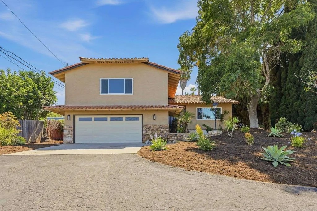737 Alta Vista Dr