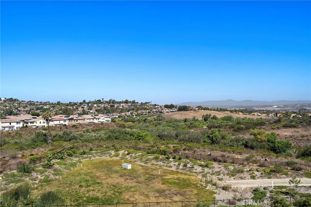 1758 Valley Oak Way
