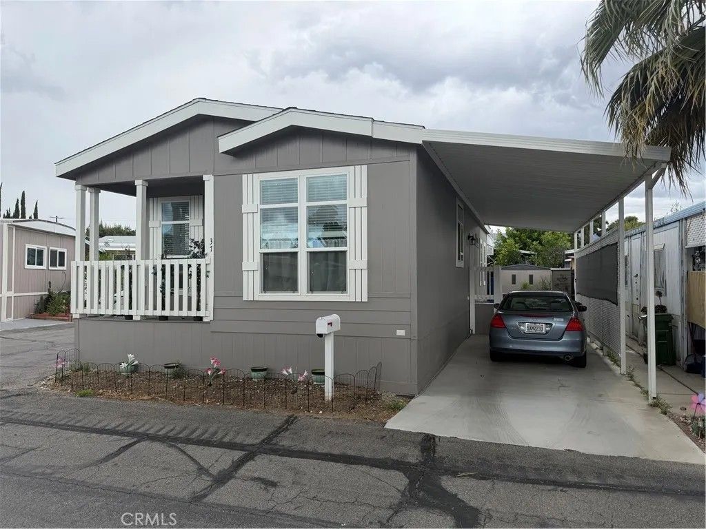 Photo of 21001 Plummer, Chatsworth, CA 91311 (MLS # SR26081741)