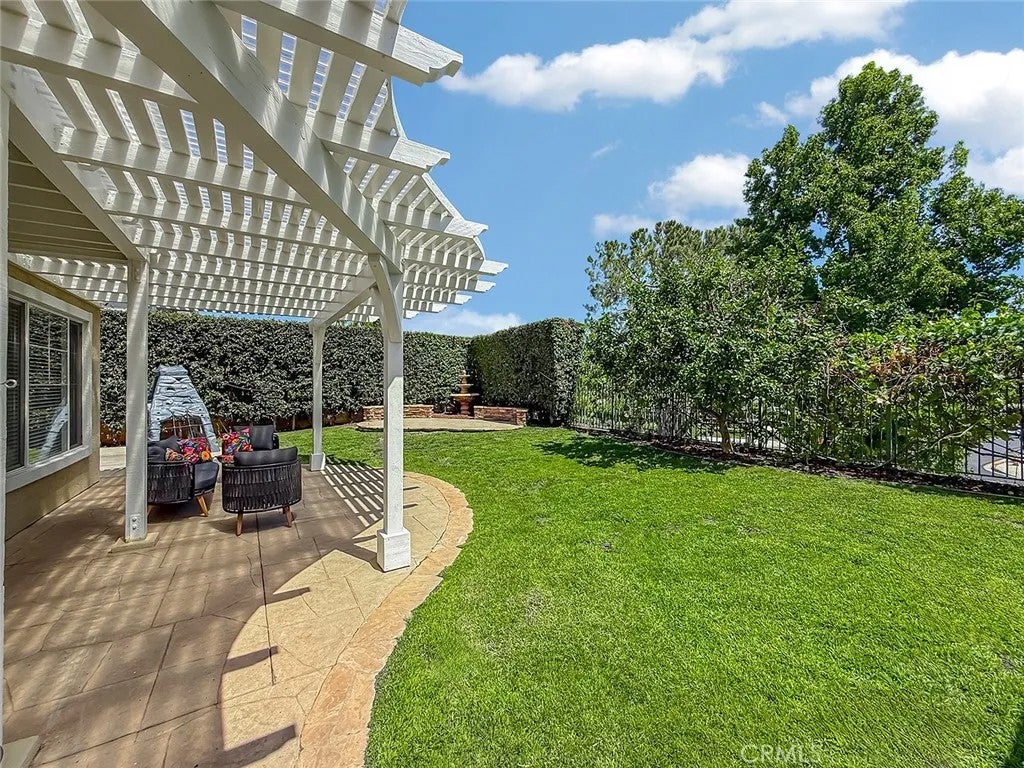 128 Laurel Ridge Drive