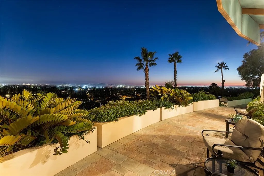 2261 Liane Lane