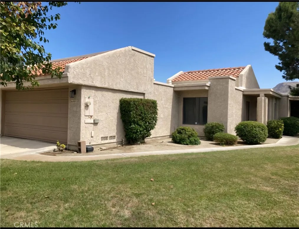 68893 Calle Monforte
