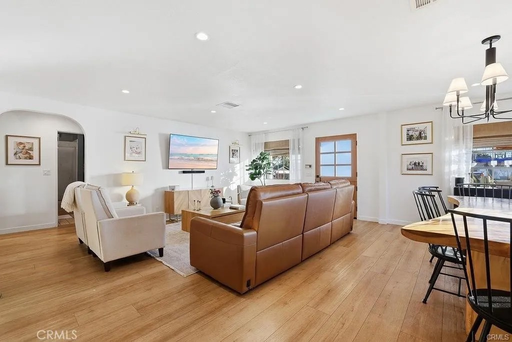 3427 W 187th Street