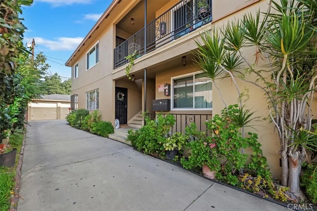 3213 Hill