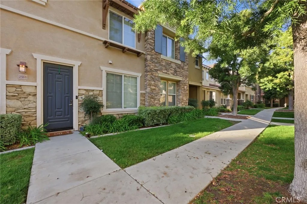 30505 Canyon Hills 2504