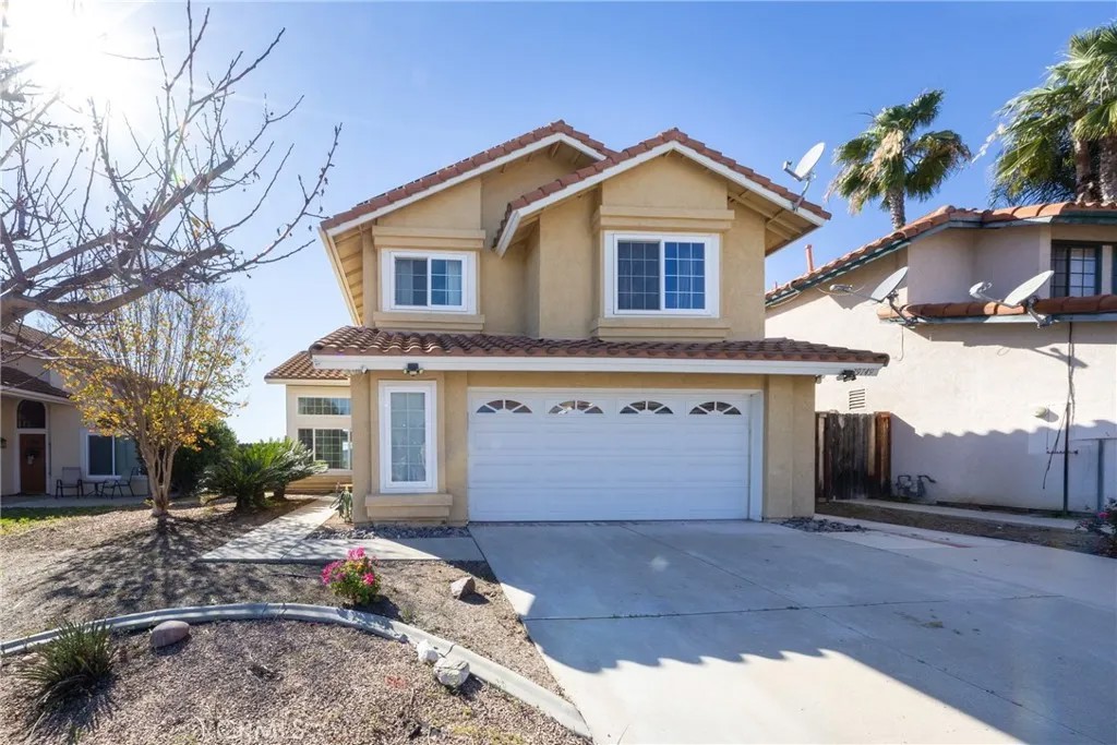 39749 Almansa Court