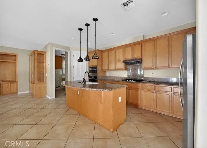 1671 Observation Way