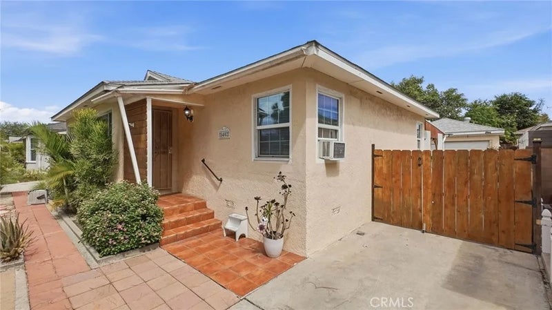 5402 Coldbrook