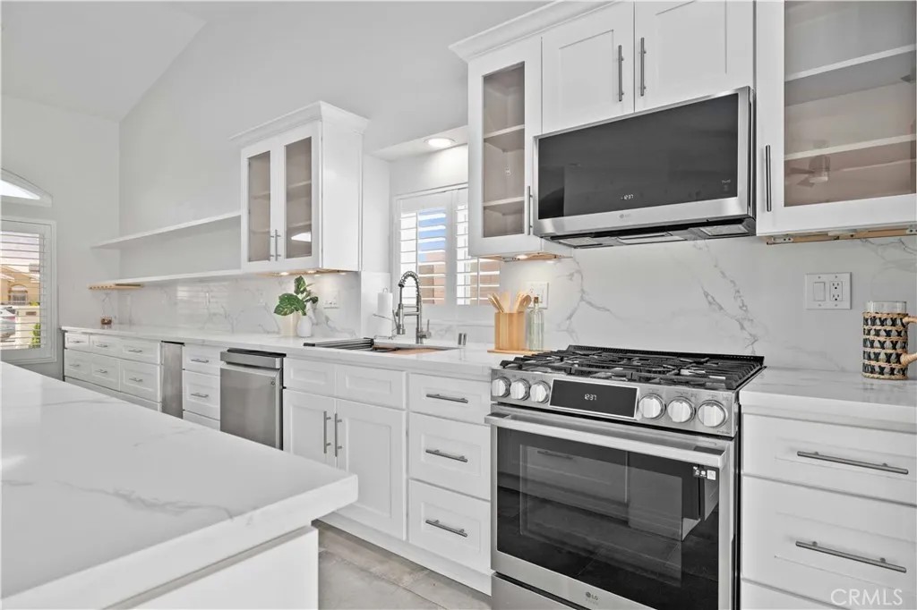 30292 San Eljay