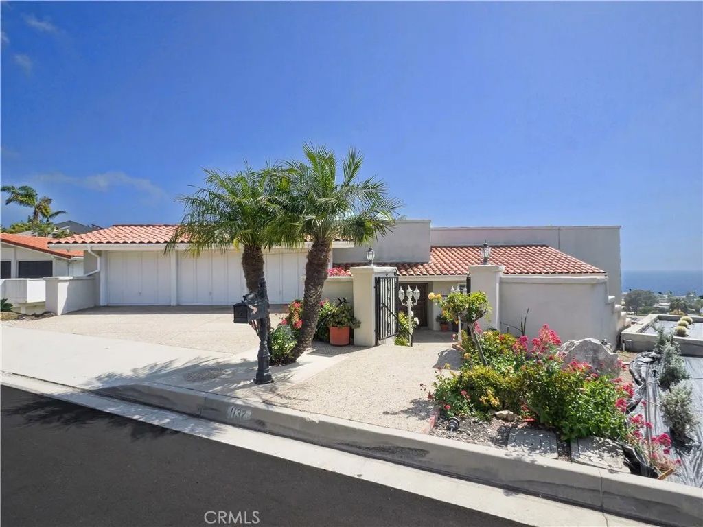 Photo of 1132 Via Zumaya, Palos Verdes Peninsula, CA 90274 (MLS # PV26094897)