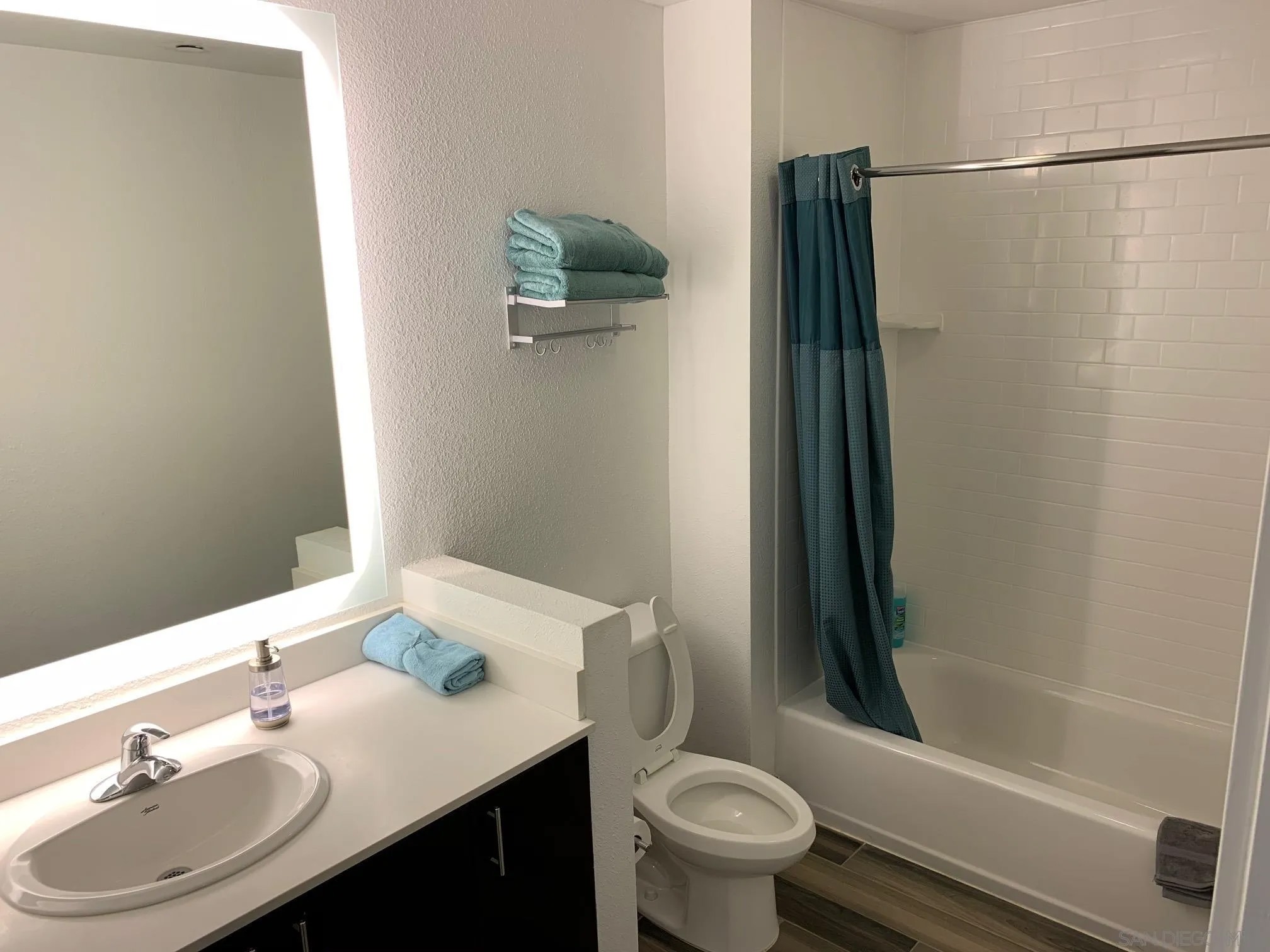 2188 San Diego Avenue