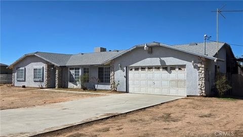 Tiny photo for 14280 Navajo Rd, Apple Valley, CA 92307 (MLS # HD25224579)
