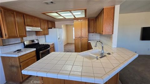 Tiny photo for 14280 Navajo Rd, Apple Valley, CA 92307 (MLS # HD25224579)