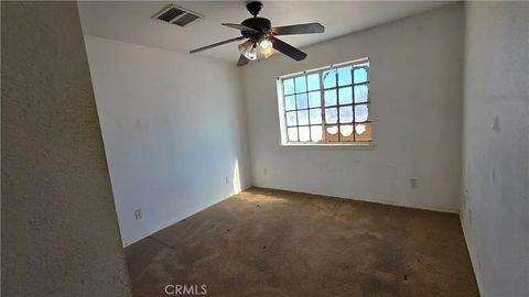 Tiny photo for 14280 Navajo Rd, Apple Valley, CA 92307 (MLS # HD25224579)