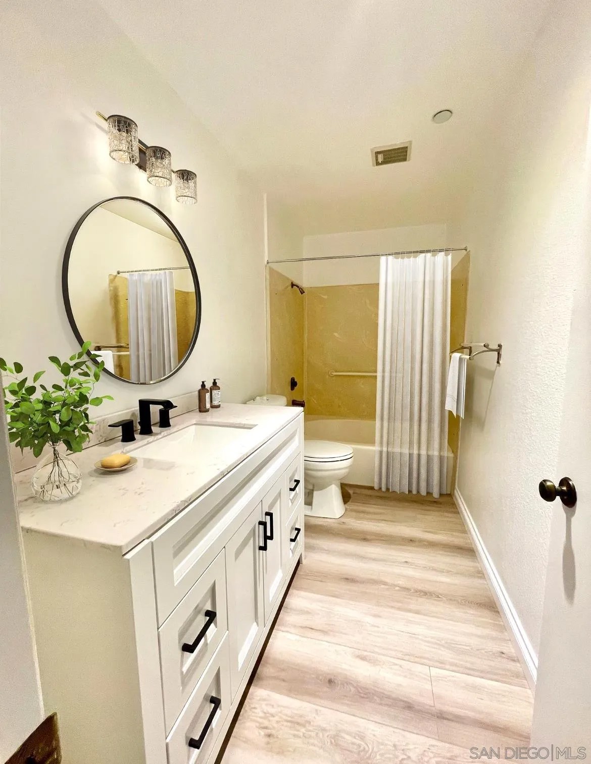 850 State St 407