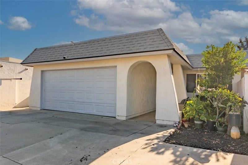 309 Calle Montecito
