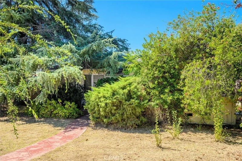 821 Kellogg Avenue