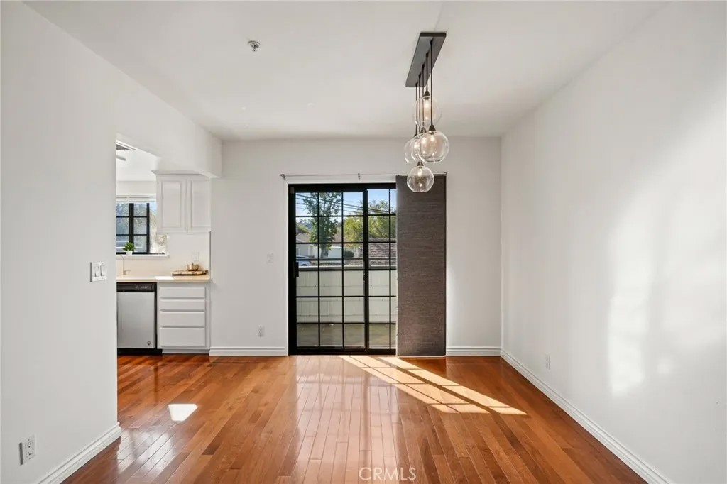 2615 Hermosa Avenue B