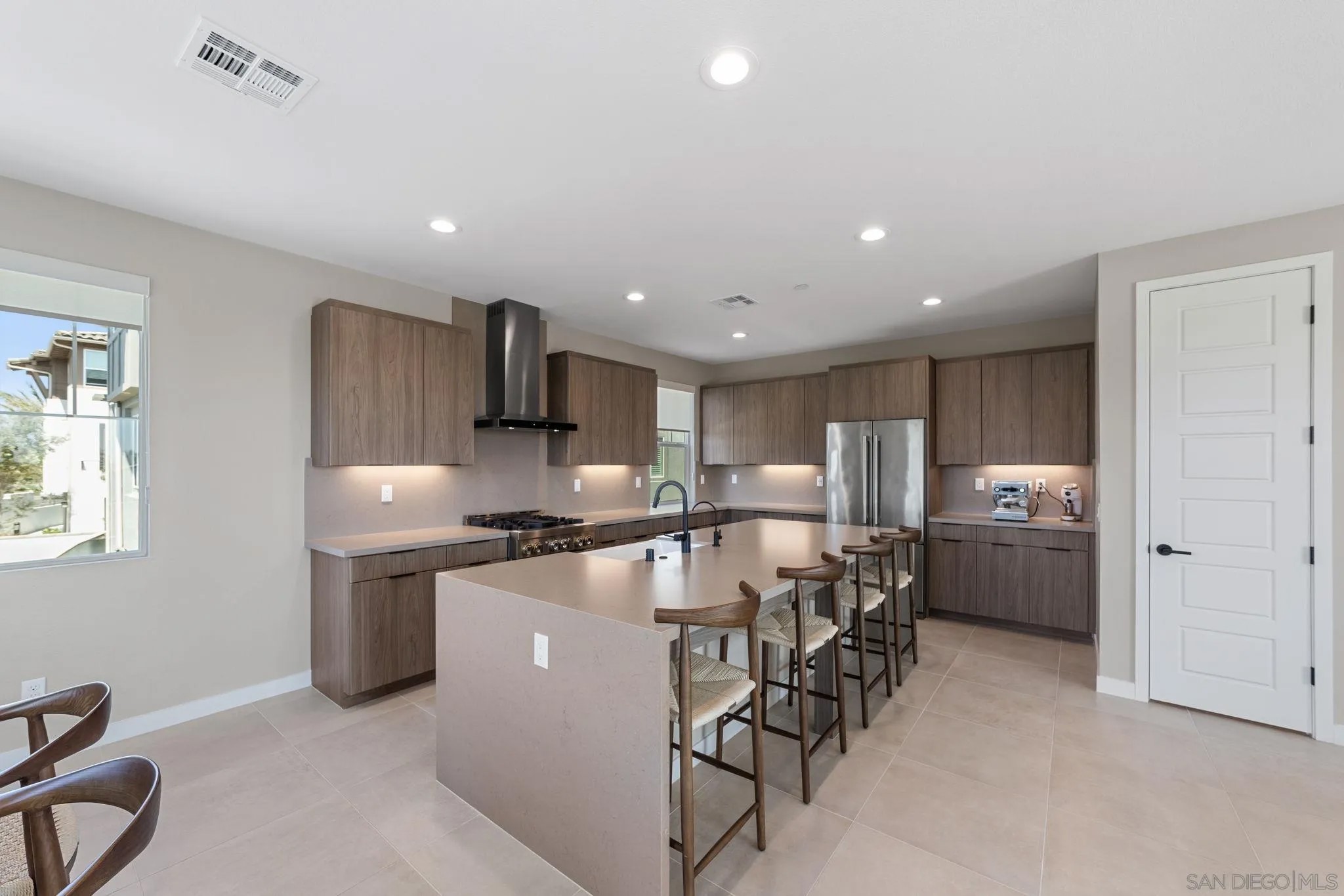 13016 Lumen Way