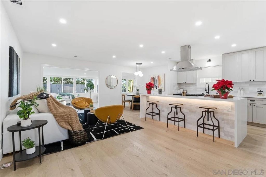 Photo of 3650 Mount Acadia Blvd, San Diego, CA 92111 (MLS # 250045317)