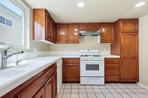 Tiny photo for 19018 Sherman Way #110, Reseda, CA 91335 (MLS # TR26082889)
