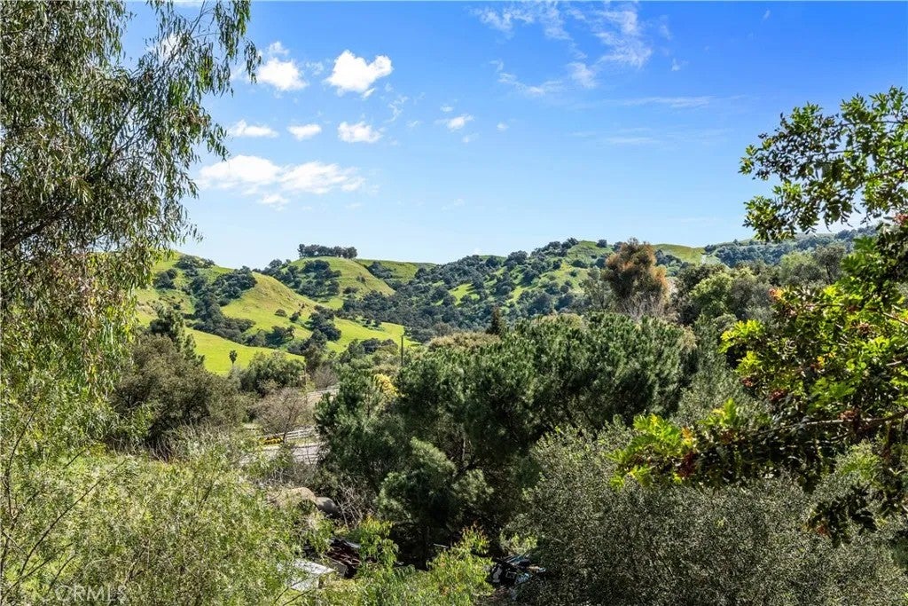 2151 Carbon Canyon