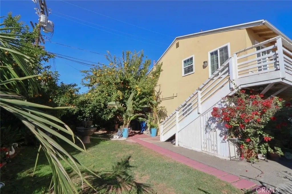 Photo of 14434 Vose Street #1/2, Van Nuys, CA 91405 (MLS # DW26044294)