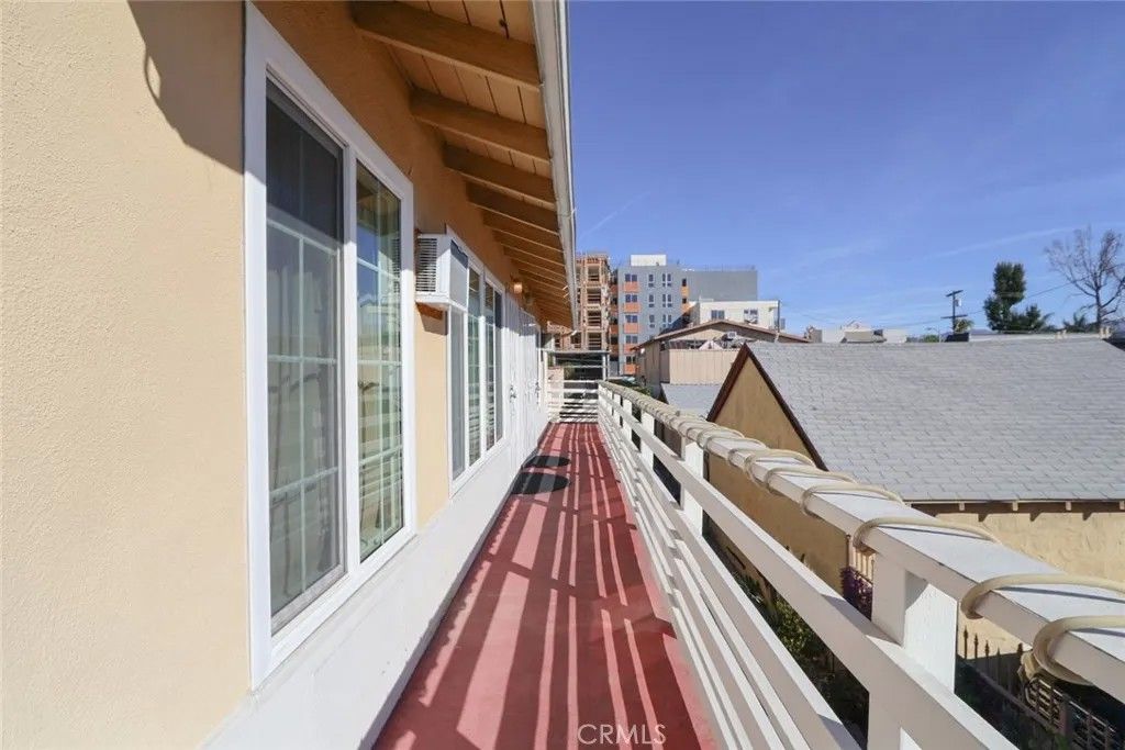 Photo of 14434 Vose Street #1/2, Van Nuys, CA 91405 (MLS # DW26044294)